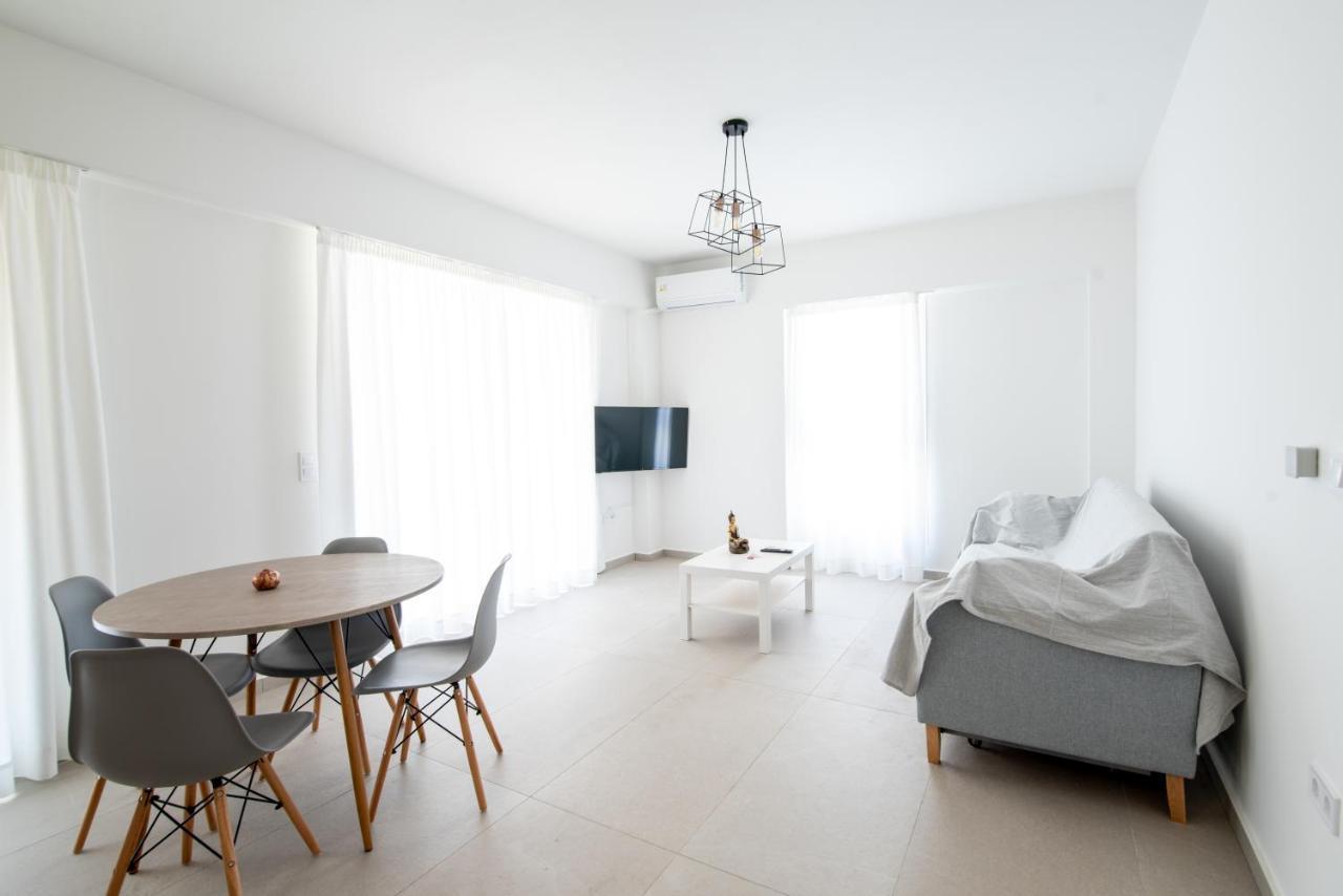 Ennea Suites-Flame Suite Flámbouras Buitenkant foto